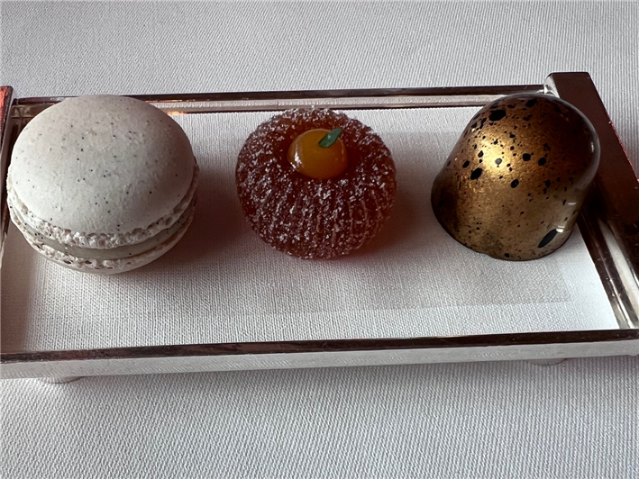 petit fours